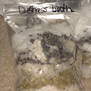Destress bath salts